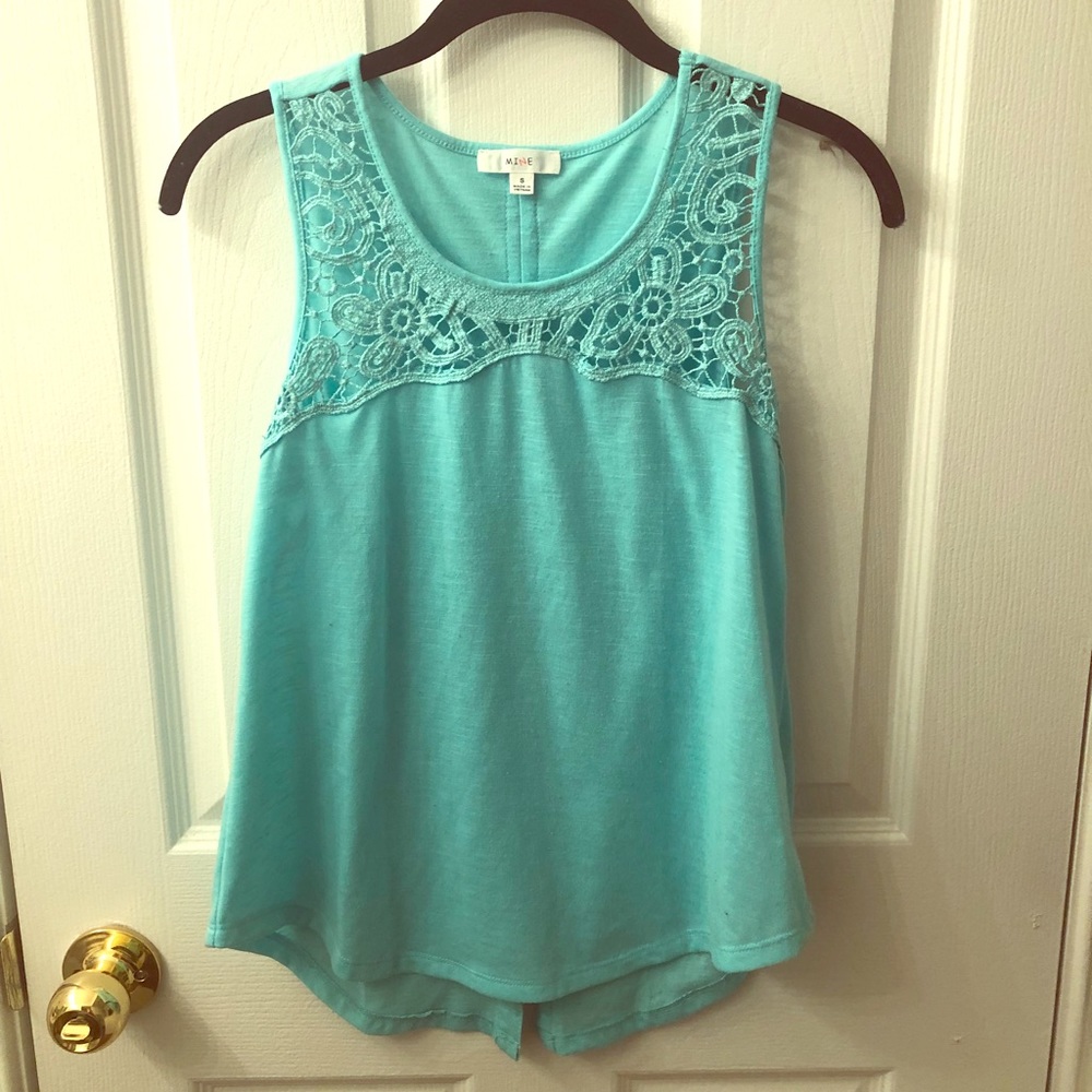 Small turquoise tank top
